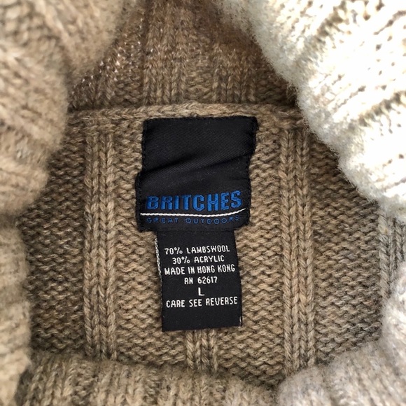 Gorgeous Vintage Sweater - Picture 2 of 4